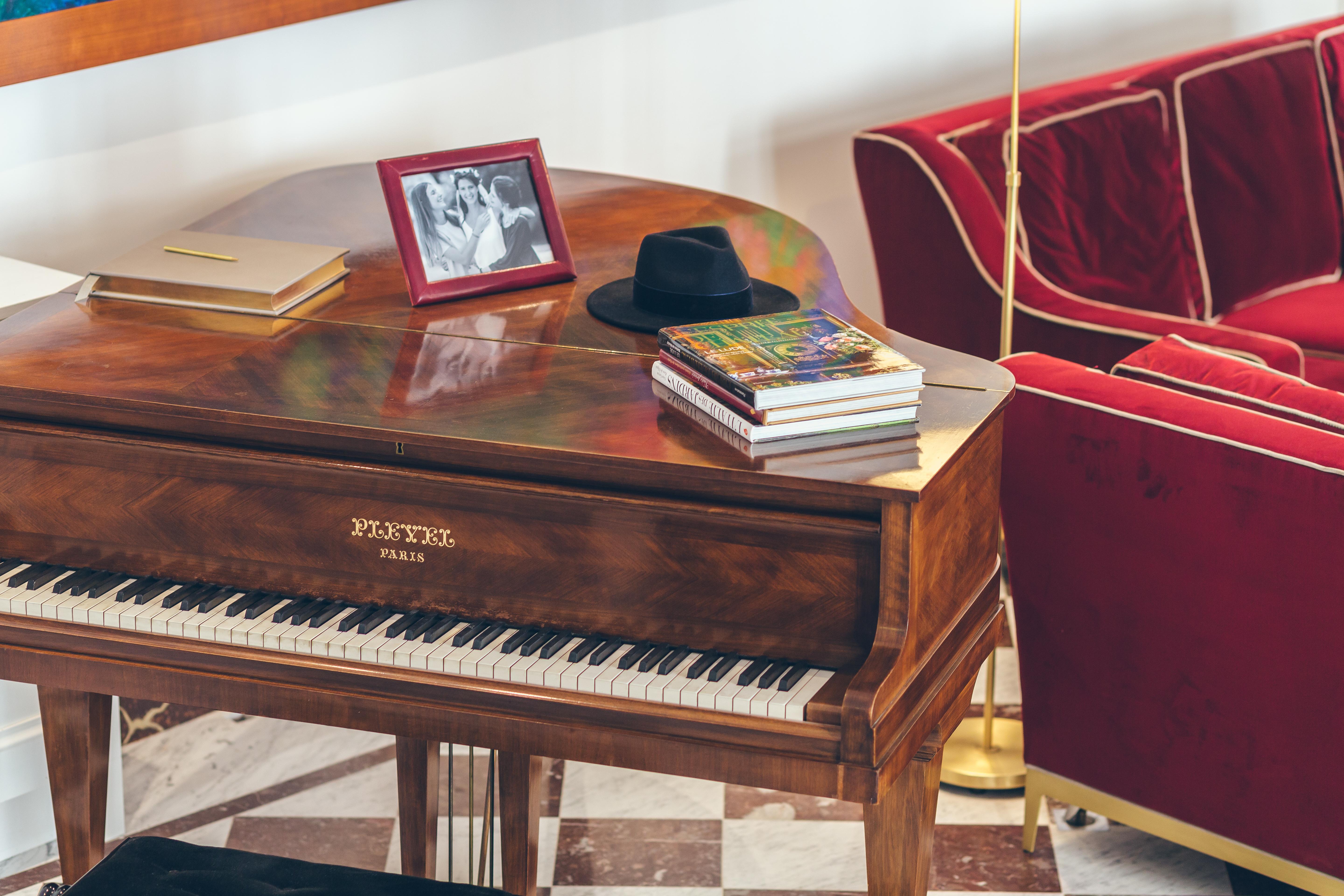 Hotel Alfred Sommier Paris Ngoại thất bức ảnh A piano